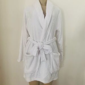 Cynthia Rowley white fleece bathrobe
